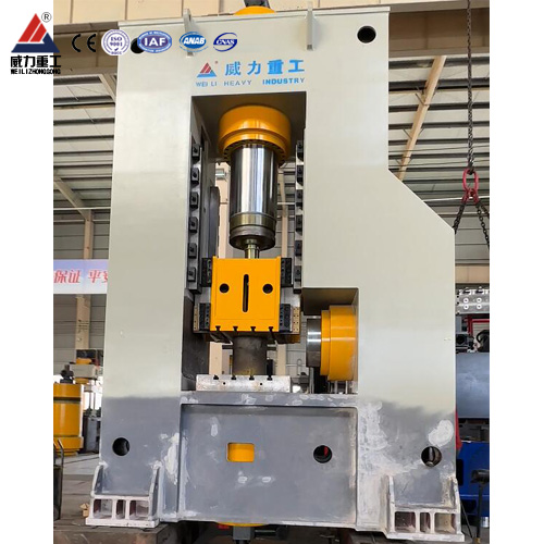 1000噸框架式液壓機(jī)(自由鍛造,多向鍛造) 1000噸框架式液壓機(jī)(自由鍛造,多向鍛造)