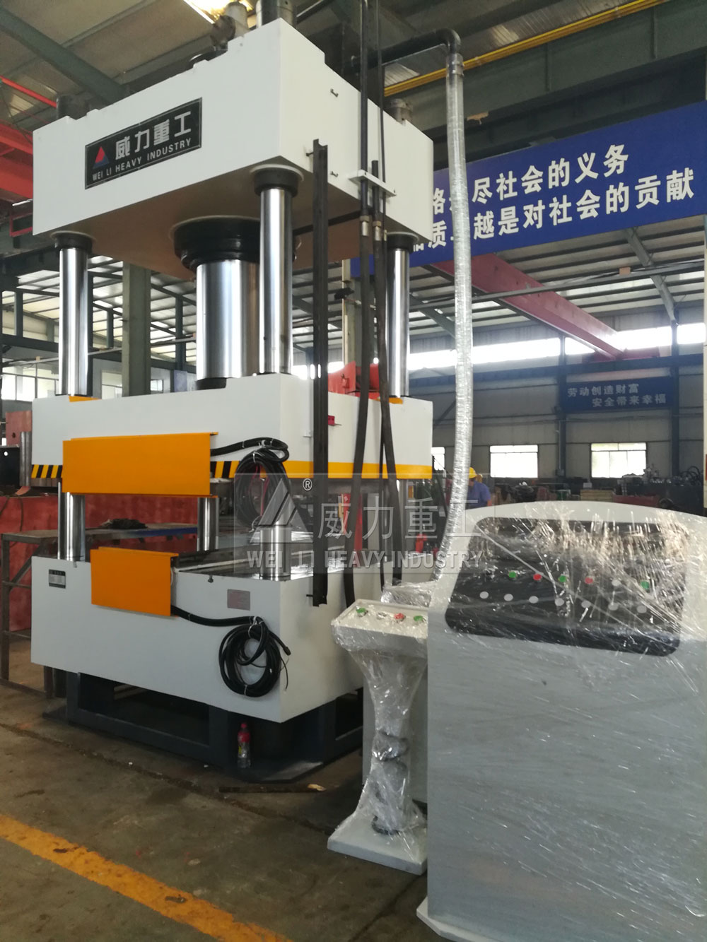 帶溫控630噸石英石水槽液壓機(jī)