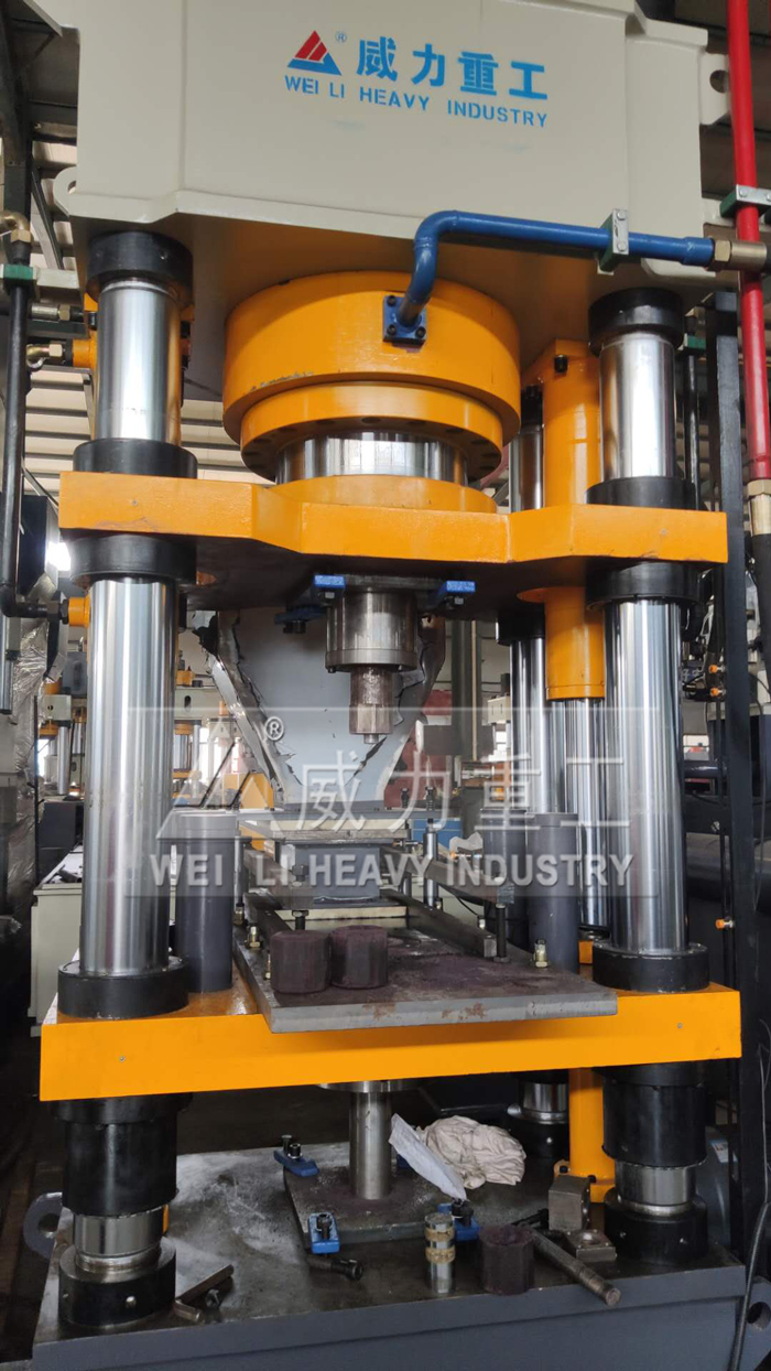 500噸鐵粉液壓機生產廠家